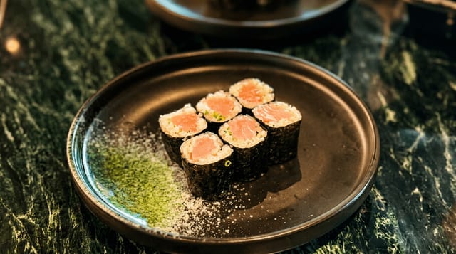 Yellowtail Scallion Roll.