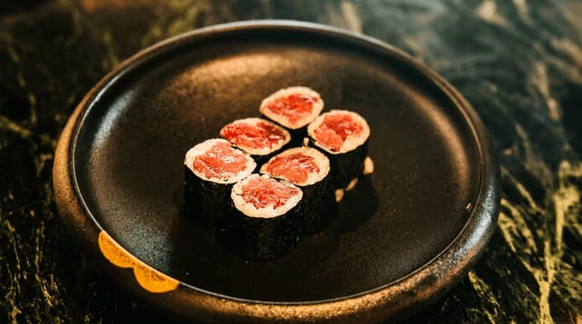 Tuna Roll.